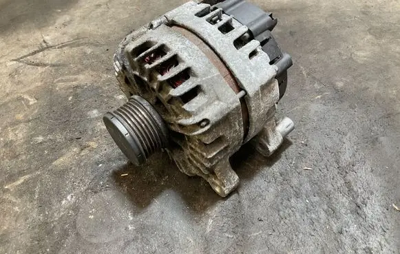 Peugeot Expert Generator/alternator 9678048880 TG17S205 262087A