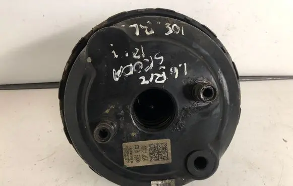 Skoda Octavia Mk2 (1Z) Brake booster 1K2614105BL