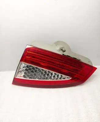 Ford Mondeo MK IV Tailgate rear/tail lights 7S7113A602B