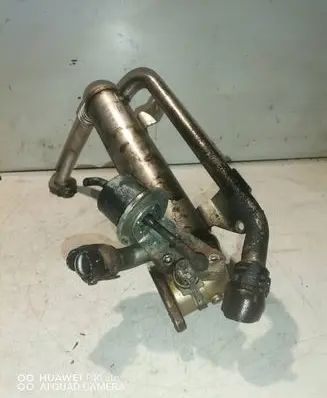 Volkswagen Caddy EGR valve cooler 03G131512AD 05149706
