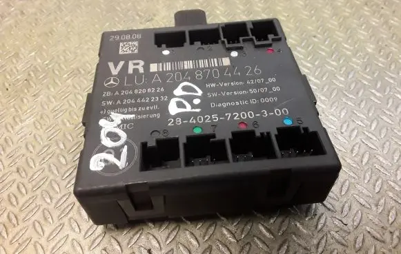 Mercedes-Benz C W204 Door control unit/module 2048704426 A2048704426