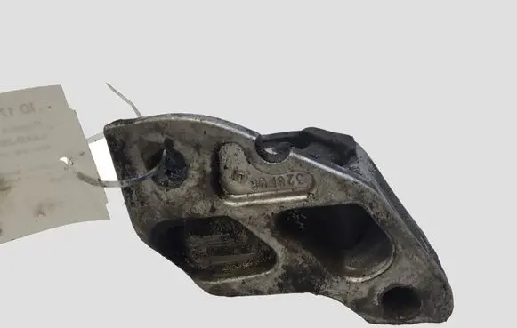 Volvo V40 Gearbox mount 31359647