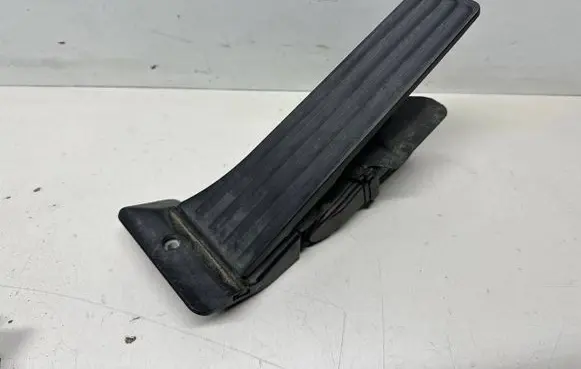 BMW X5 F15 Accelerator throttle pedal 6853175 12037313 6PV01043533