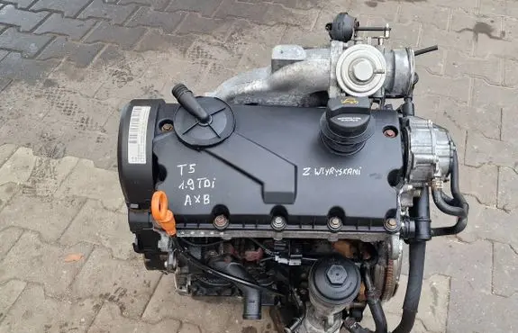 Volkswagen Transporter - Caravelle T5 Engine AXB