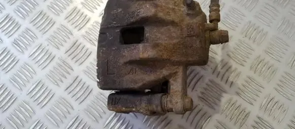 Suzuki Grand Vitara II Front brake caliper