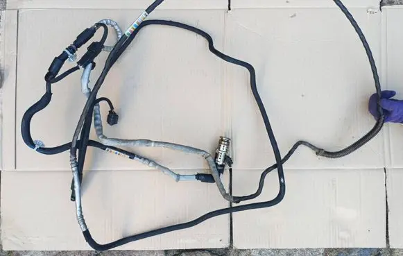 Peugeot 508 AdBlue supply pipe 9826302180 9813930180