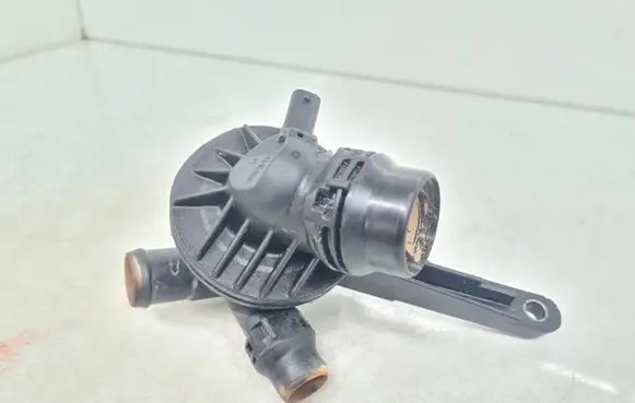 Thermostat/thermostat housing