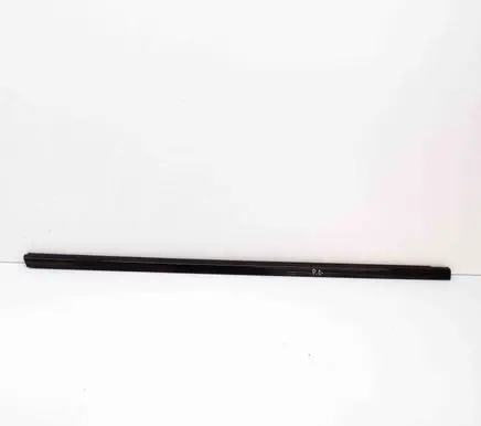 BMW 6 F06 Gran coupe Door glass trim 