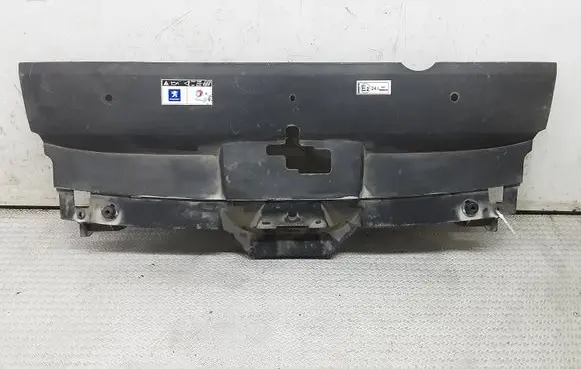 Top upper radiator support slam panel