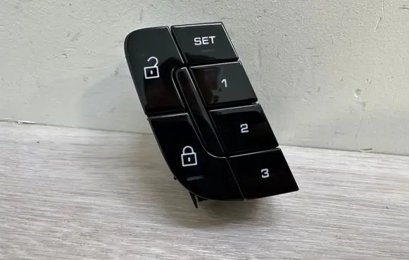 Porsche Cayenne (9Y0 9Y3) Seat memory switch 971959770F 971959770FOV3 971962125J