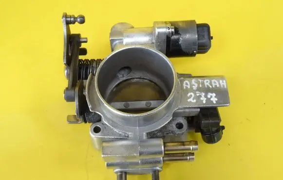 Opel Astra H Throttle body valve 90529710