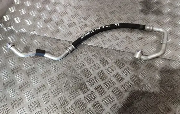 Jaguar E-Pace Air conditioning (A/C) pipe/hose GJ3219N602BB