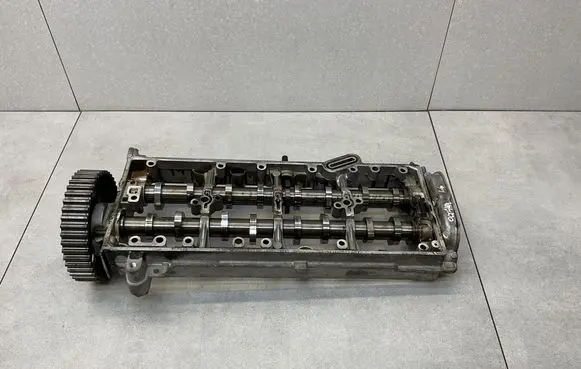 Skoda Octavia Mk3 (5E) Camshaft 04L103292F 04L103308C