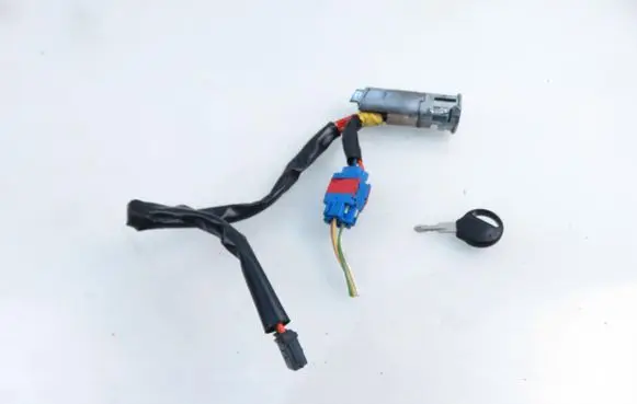 Peugeot 206 Ignition lock 