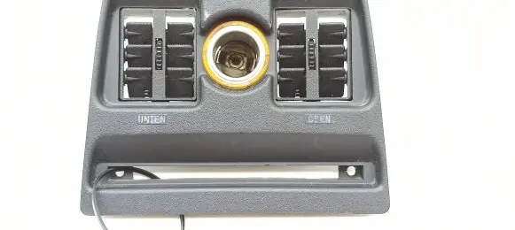 BMW 7 E23 Rear air vent grill 511618744302