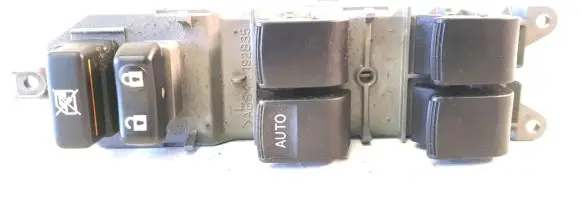 Toyota RAV 4 (XA40) Electric window control switch 192835