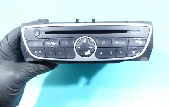 Renault Fluence Radio/CD/DVD/GPS head unit 281150030R IMPRK1321209