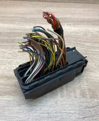 BMW 3 E90 E91 Plug wire 7796786 09449211
