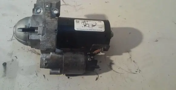BMW 5 GT F07 Starter motor 8574102