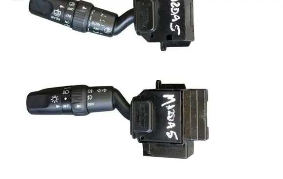 Mazda 5 Wiper control stalk 17D682