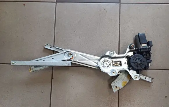 Alfa Romeo 166 Front door window regulator with motor
