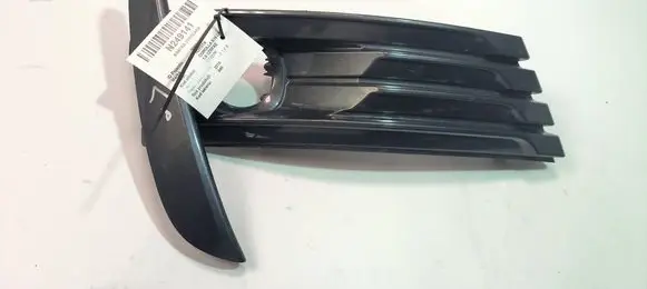 Toyota Corolla E160 E170 Front bumper lower grill 81482-02630
