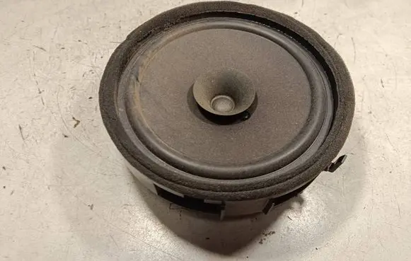 Mitsubishi L200 Rear door speaker 8720A0 455517