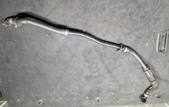 BMW 4 F32 F33 Engine coolant pipe/hose 8616560