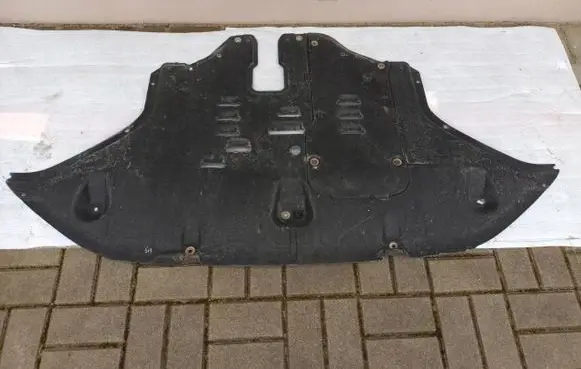 Hyundai Santa Fe Front bumper skid plate/under tray