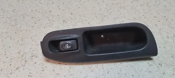 Renault Scenic I Electric window control switch 7700431172 A1123A 432963K