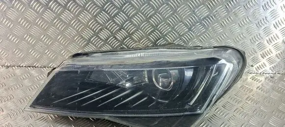 Skoda Superb B8 (3V) Headlight/headlamp
