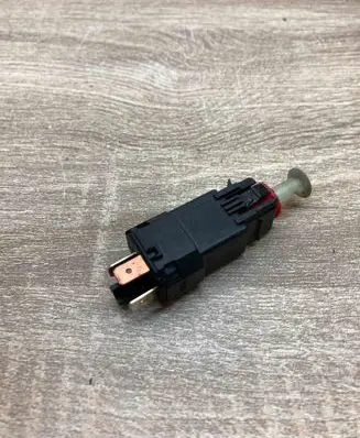 Opel Meriva A Brake pedal sensor switch 13118574 90460325