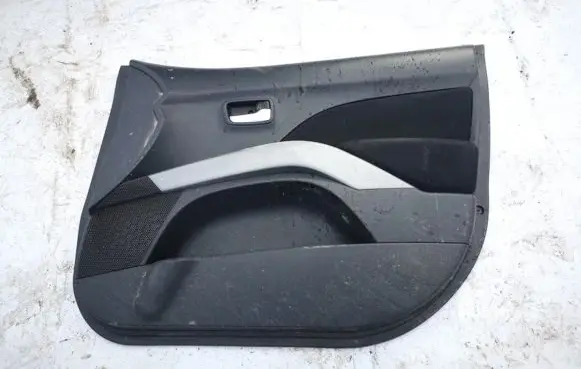 Mitsubishi Outlander Front door card panel trim 7221a770xa