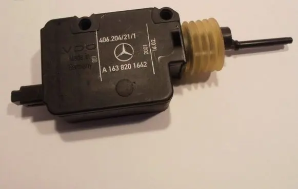 Mercedes-Benz ML W163 Central locking motor 
