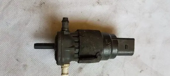 Audi A4 S4 B8 8K Windscreen/windshield washer pump 8K9955647