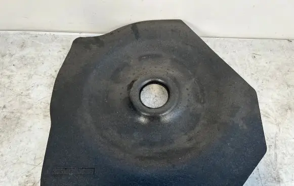 Mercedes-Benz C AMG W204 Spare wheel section trim 