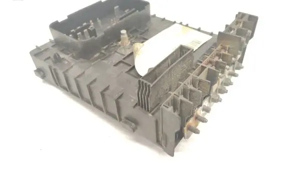 Volkswagen Caddy Fuse module 1K0937125A 1086 1197