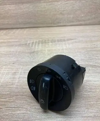 Volkswagen Touran I Light switch 1T0941431N
