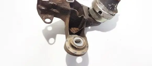Audi A4 S4 B5 8D Engine mount bracket 8d0199351h 8d0199379j