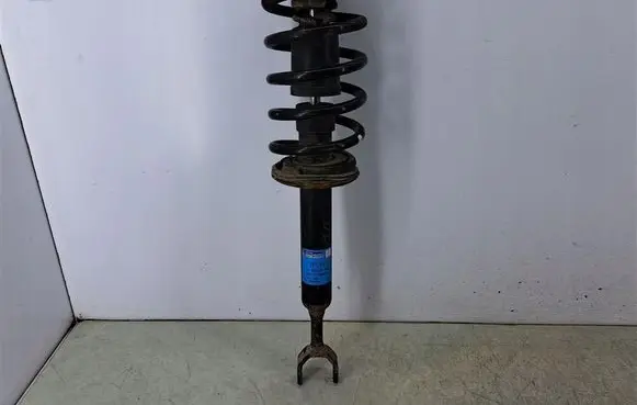 Volkswagen PASSAT B5.5 Front shock absorber with coil spring 