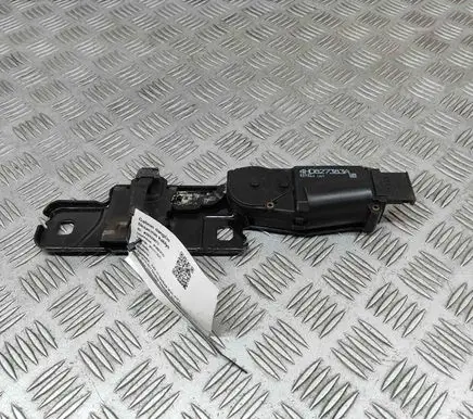 Audi A7 S7 4G Rear door lock loop/hook striker 4H0827383A