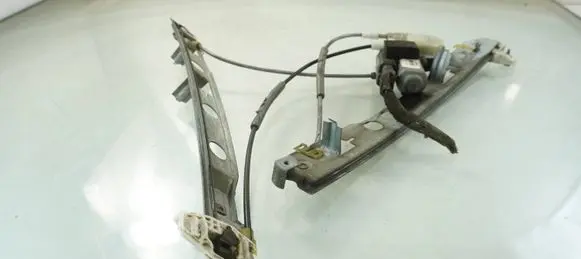 Renault Megane II Front door window regulator with motor