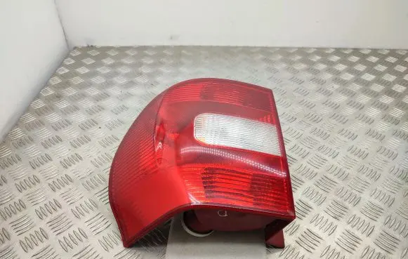 Skoda Yeti (5L) Rear/tail lights 5L0945096 5L0945112