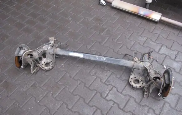 Toyota iQ Rear axle beam 