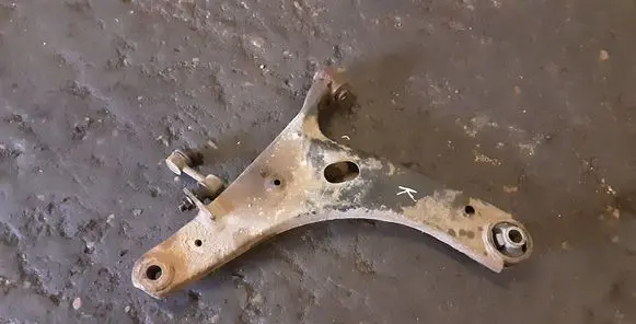 Subaru B9 Tribeca Front lower control arm/wishbone