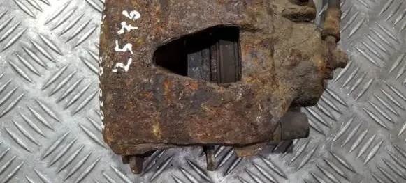 Volkswagen Polo Front brake caliper
