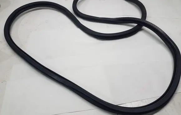 Peugeot 3008 II Rubber seal rear door 9811538180