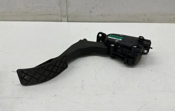 Volkswagen Polo V 6R Accelerator throttle pedal 6Q1721503M