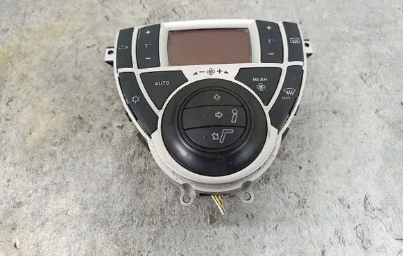 Peugeot 807 Climate control/heater control trim 