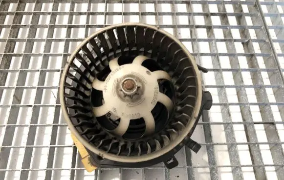 Iveco Daily 3rd gen Heater fan/blower 570630200